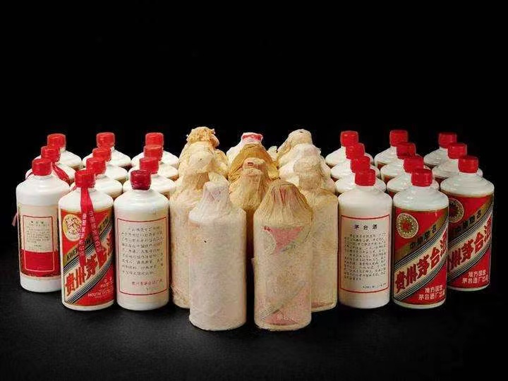 泸水日照岚山回收酒价格哪里回收(附近上门回收茅台酒）?